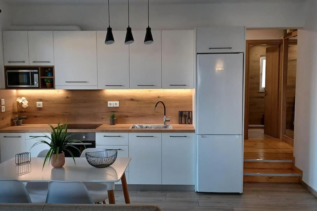Seaview Luxury Apartment Mytilene ภายนอก รูปภาพ