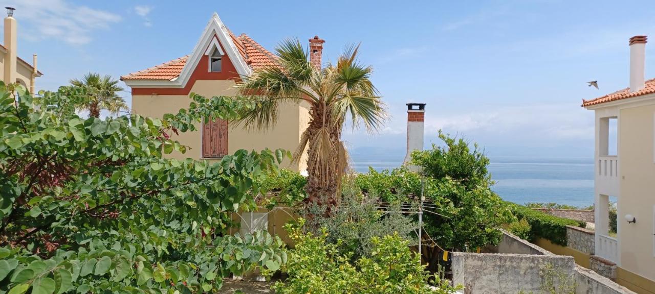 Seaview Luxury Apartment Mytilene ภายนอก รูปภาพ